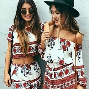 ● Bohemian Rose Print Maxi Dress